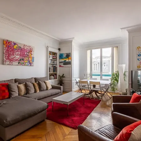 Veeve - Balcony Bliss Appartement Paris