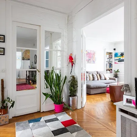Veeve - Balcony Bliss Appartement Paris